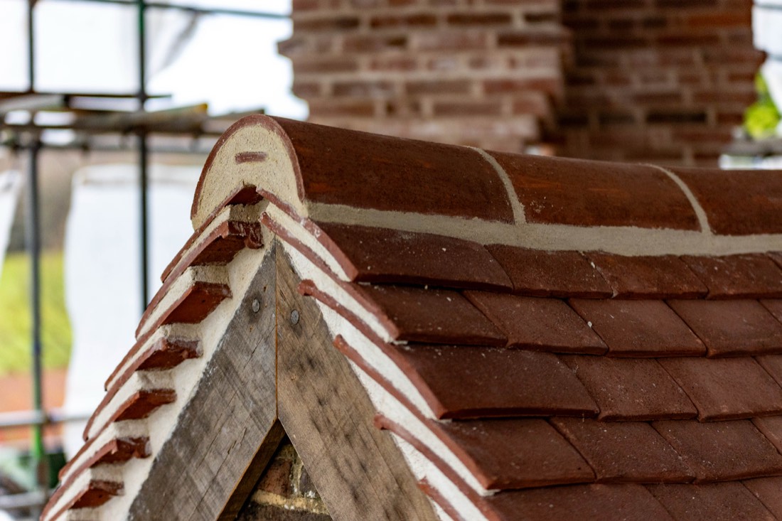 Reclaimed Horsham stone roof detail